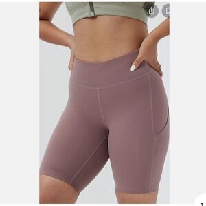 Outdoor Voices Zoom 8” Short